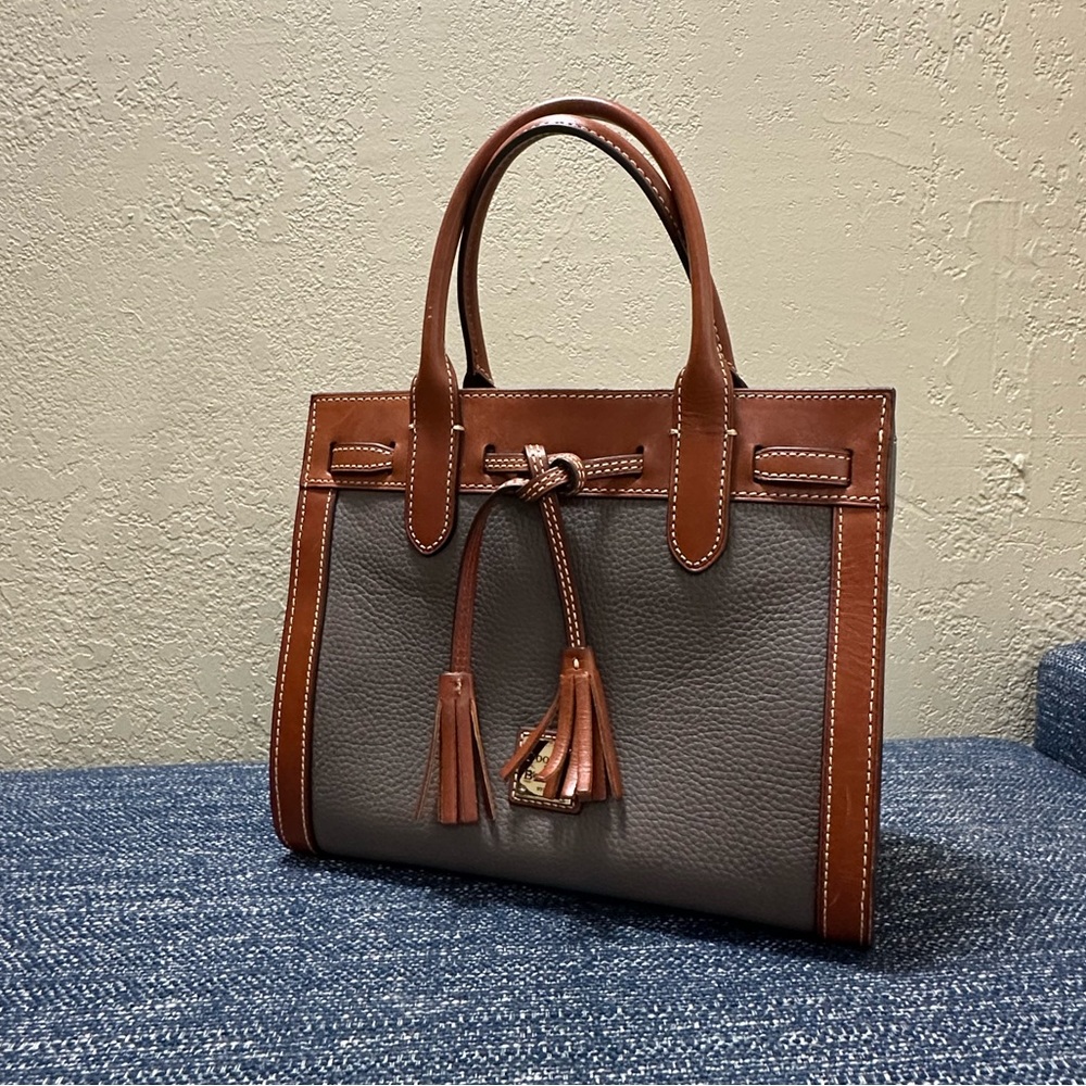 Dooney & Bourke handbag - Picture 10 of 14